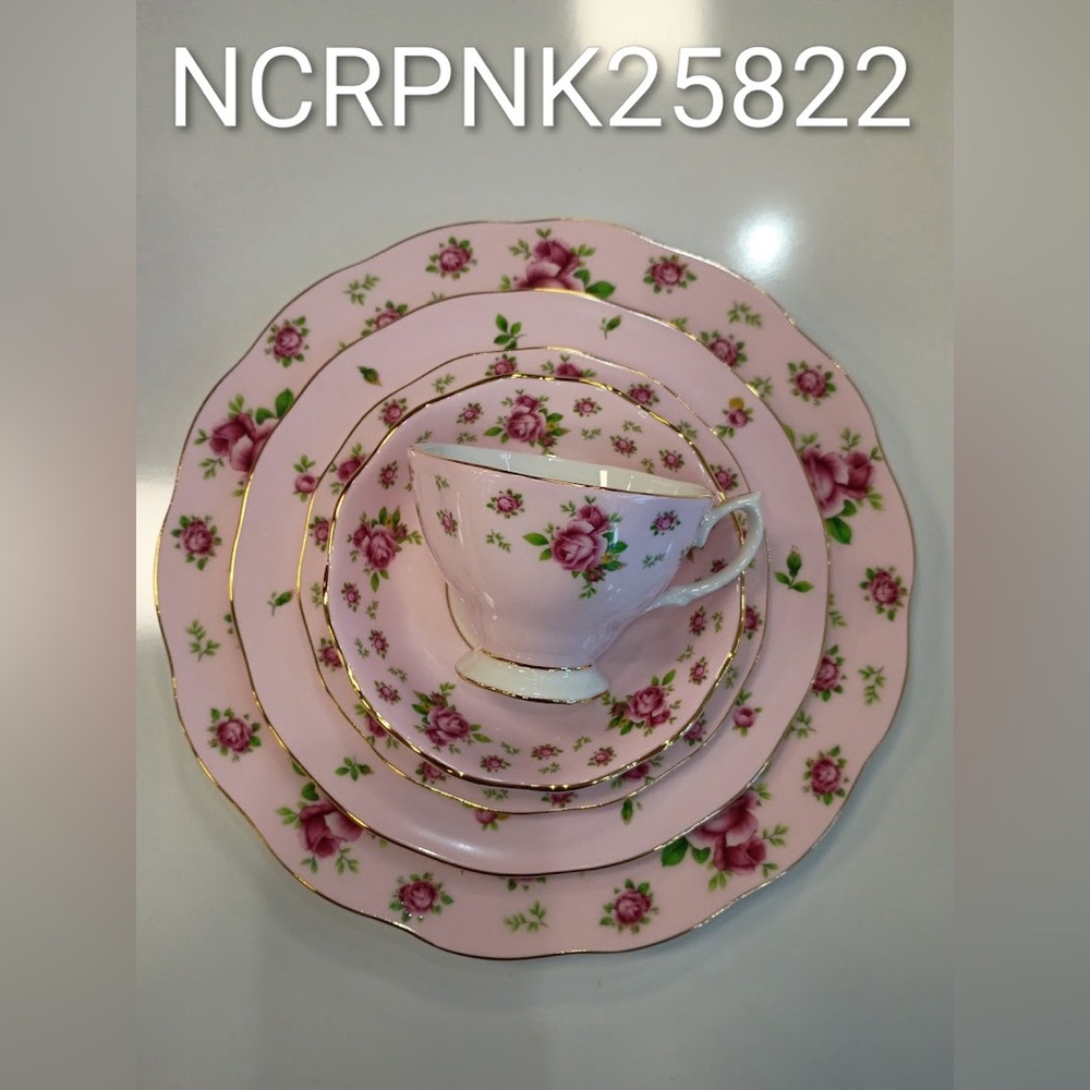 ROYAL ALBERT NEW COUNTRY ROSES PINK VINTAGE 5-PIECE PLACE SETTING, NEW in Box